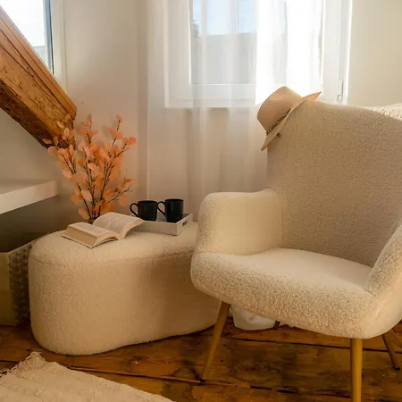 Sweet And Cozy In The Heart Of